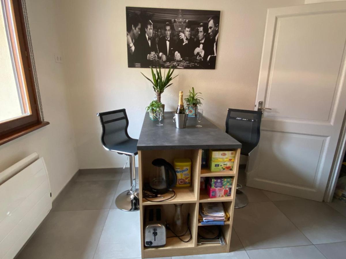 Mallo's Avec Parking Gratuit Et 2 Balcons Apartment