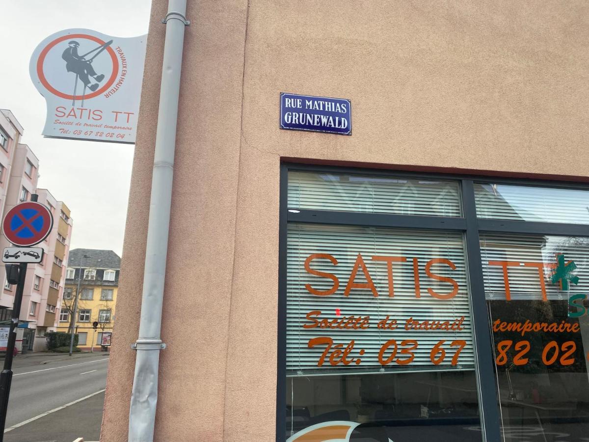 Mallo's Avec Parking Gratuit Et 2 Balcons Appartamento
